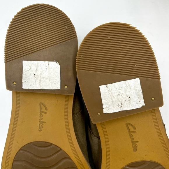 Clarks‎ Trish Chelsea Sz 9.5-M, suede upper, comfort footbed - Picture 5 of 15